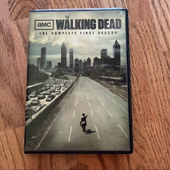 NWT/EUC AMC The Walking Dead TV Series DVD Set (Season 1 & Season 2) - Picture 5 of 12